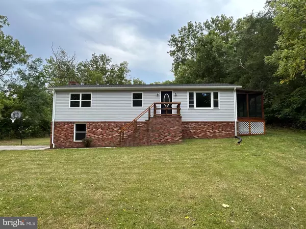 1120 FEATHERBED RD,  Martinsburg,  WV 25404