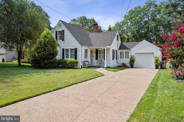 125 W SPRUCE AVE, Moorestown, NJ 08057