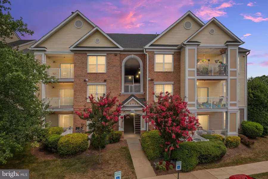 20931 CEDARPOST SQ #203, Ashburn, VA 20147