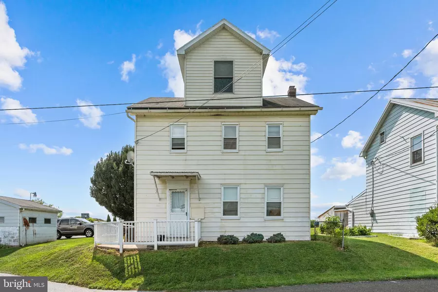 564-A GUTSHALL, Boiling Springs, PA 17007