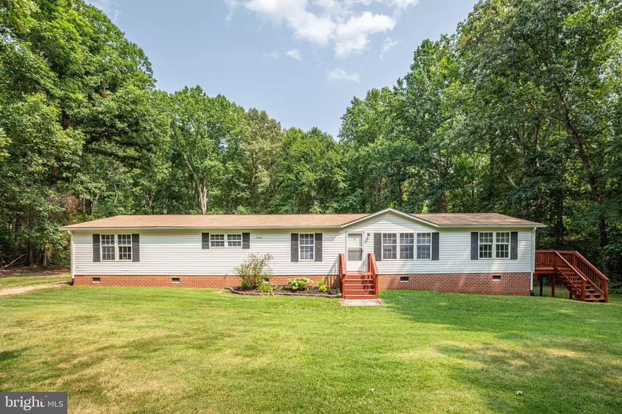 2122 BELLE MEADE RD, Bumpass, VA 23024