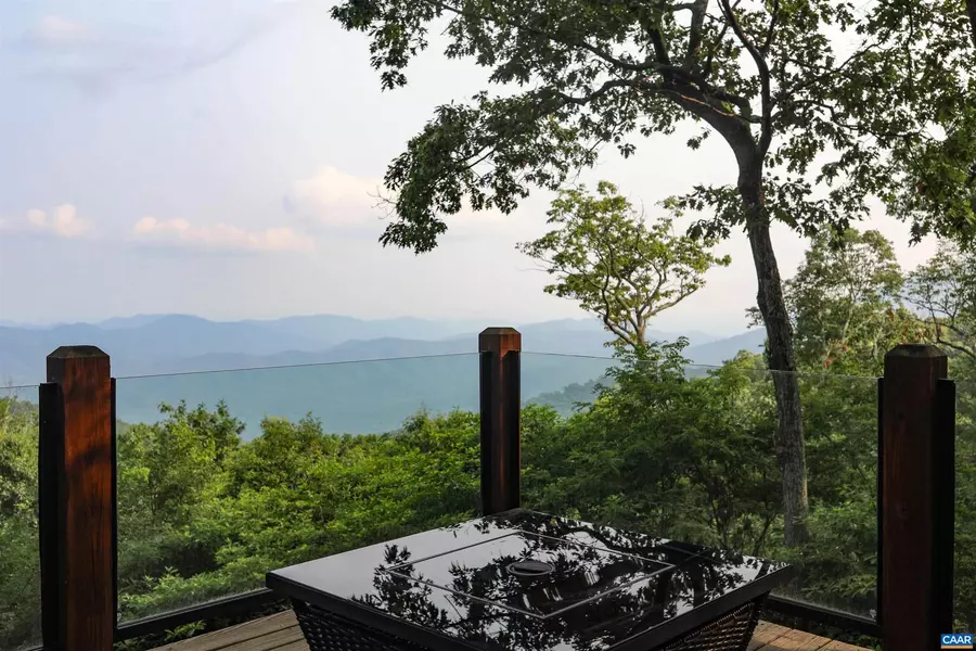 91 GUMTREE RD, Wintergreen Resort, VA 22967