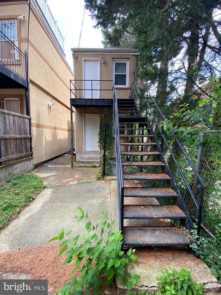 Washington, DC 20009,2224 13TH ST NW