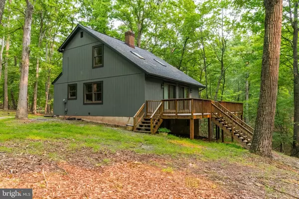 1602 SIDELING MOUNTAIN TRL, Great Cacapon, WV 25422