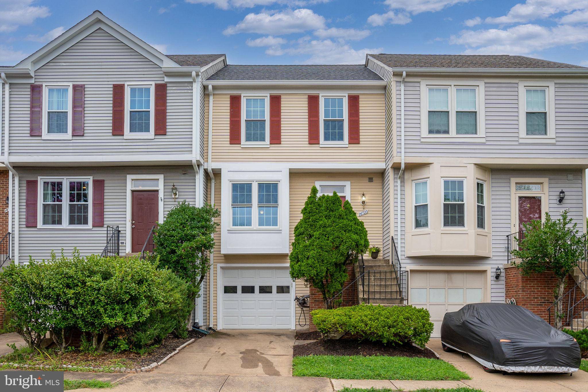 Centreville, VA 20120,14725 GROBIE POND LN