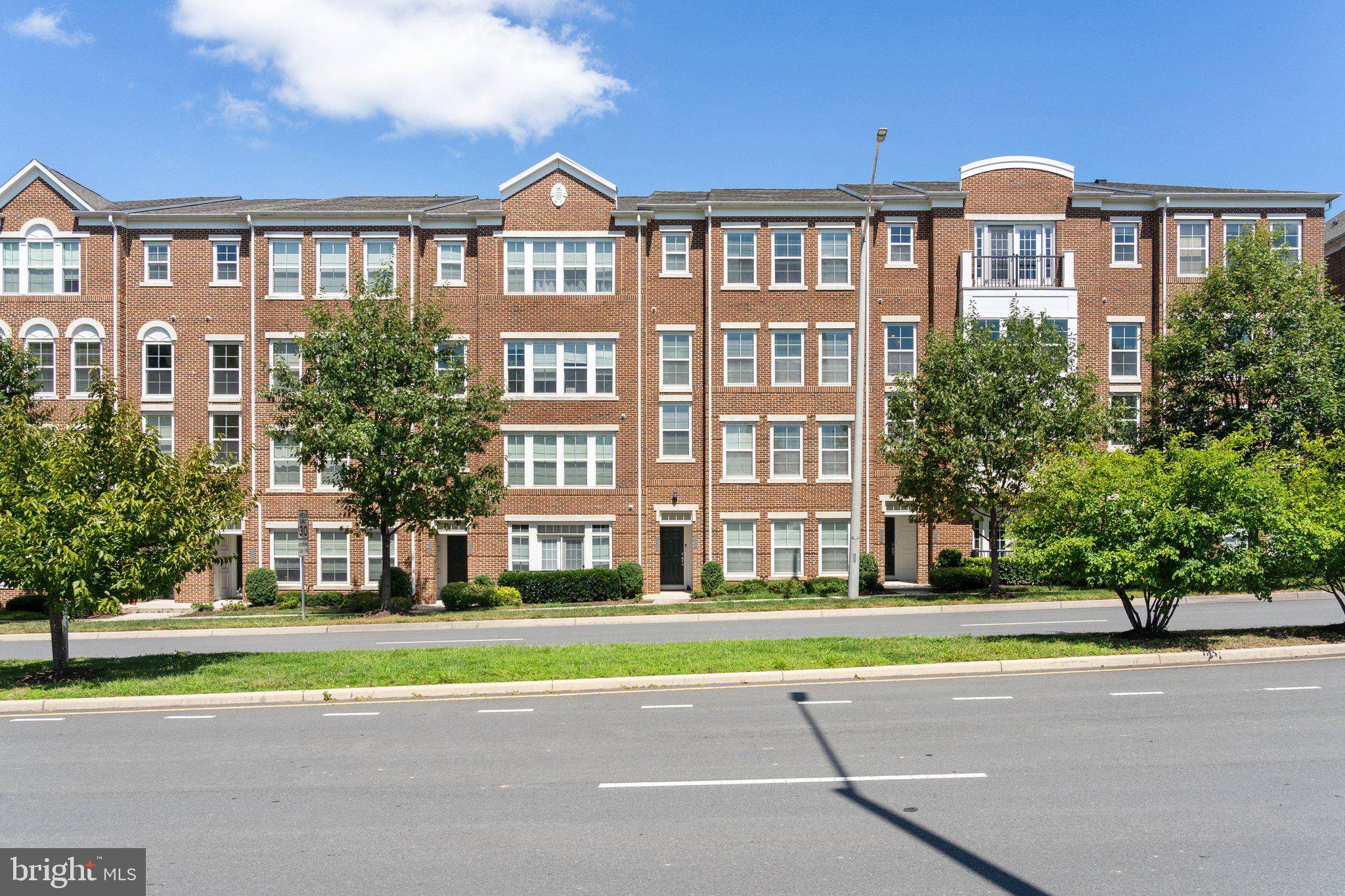 3040 RITTENHOUSE CIR #46, Fairfax, VA 22031