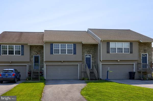 Lancaster, PA 17601,163 NORLAWN CIR