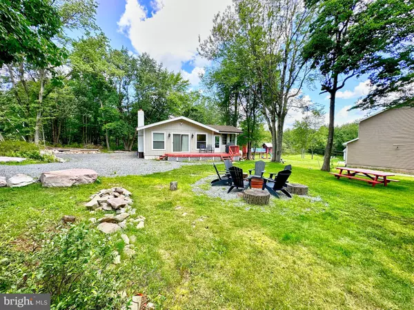 Long Pond, PA 18334,165 TUMBLEWEED DR