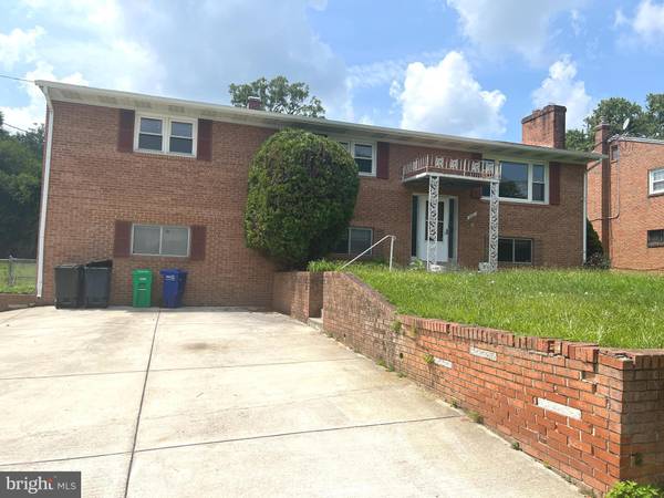 5606 LANSING DR, Temple Hills, MD 20748