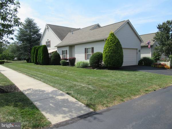 1236 WHITE BIRCH LN, Carlisle, PA 17013