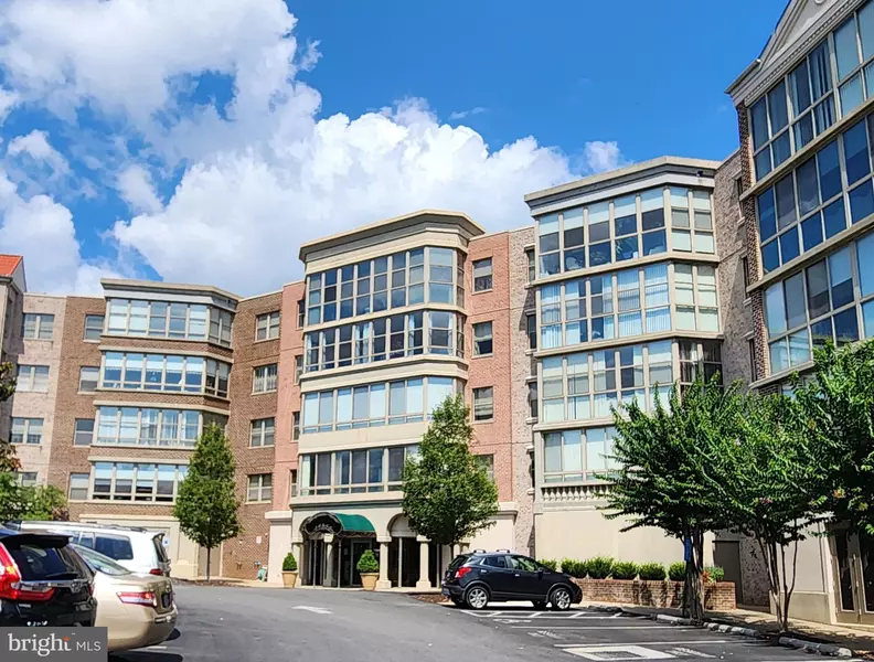 19350 MAGNOLIA GROVE SQ #210, Leesburg, VA 20176