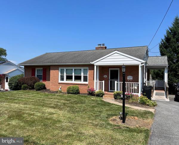 623 E HUMMELSTOWN ST, Elizabethtown, PA 17022