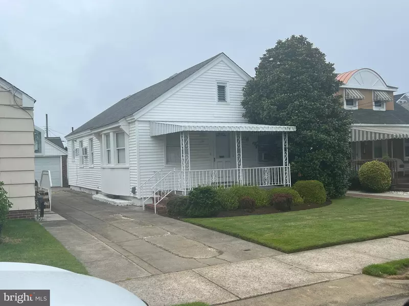 24 N EXETER AVE, Margate City, NJ 08402