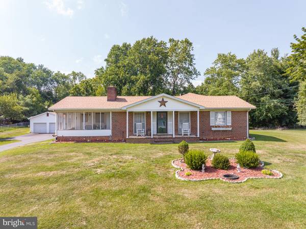 14917 LEETOWN RD, Kearneysville, WV 25430