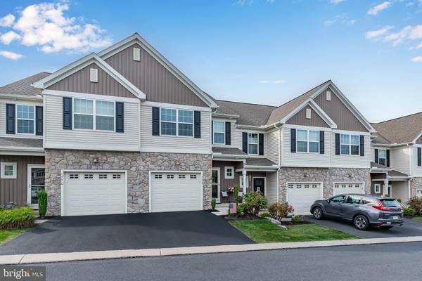 Mechanicsburg, PA 17055,1772 FAIRBANK LN