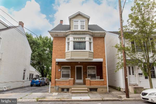 134 FRONT ST, Catasauqua, PA 18032