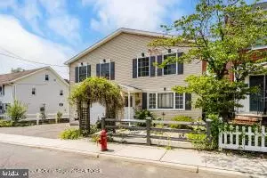 10 KEARNEY ST, Keyport, NJ 07735