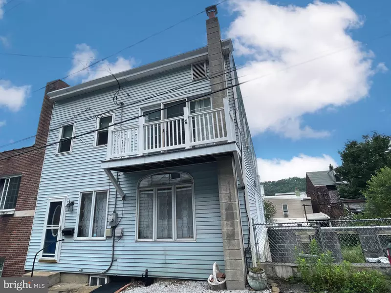 205 E SOUTH ST, Mahanoy City, PA 17948