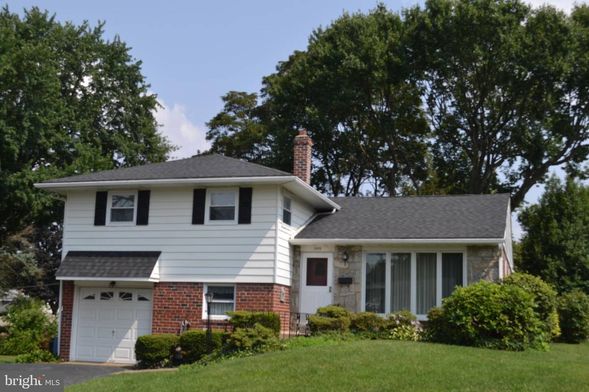 Broomall, PA 19008,309 COLUMBIA PL