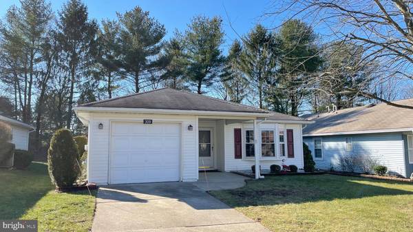 309 HILLTOP LN E, Columbus, NJ 08022