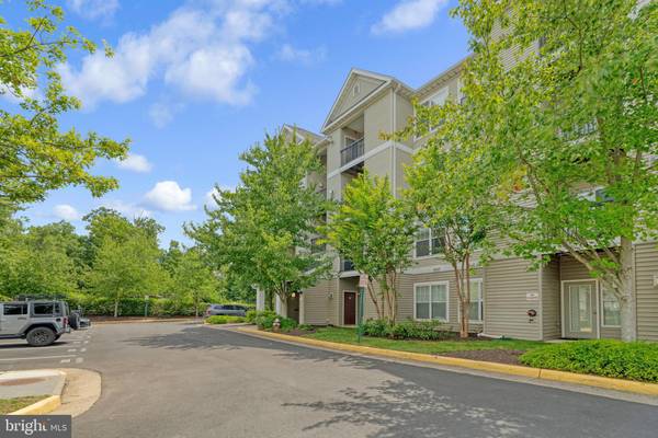 5136 BRITTNEY ELYSE CIR #H, Centreville, VA 20120