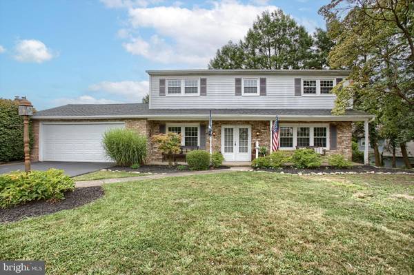 35 FARM HOUSE LN, Camp Hill, PA 17011