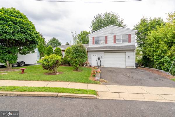 122 GLEN AVE, Langhorne, PA 19047