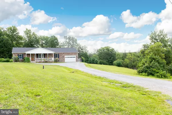 Inwood, WV 25428,40 TILLER CIR