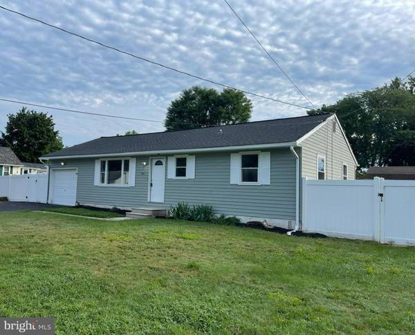 10 LAFAYETTE RD, Pennsville, NJ 08070