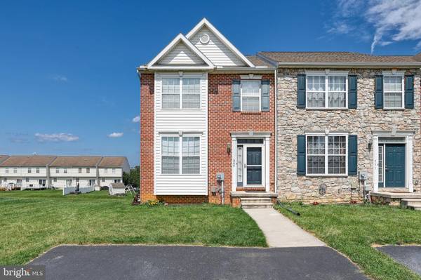 349 MINERAL DR, York, PA 17408