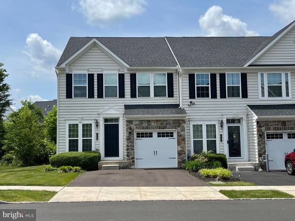 104 WYNDHAM LN, Colmar, PA 18915