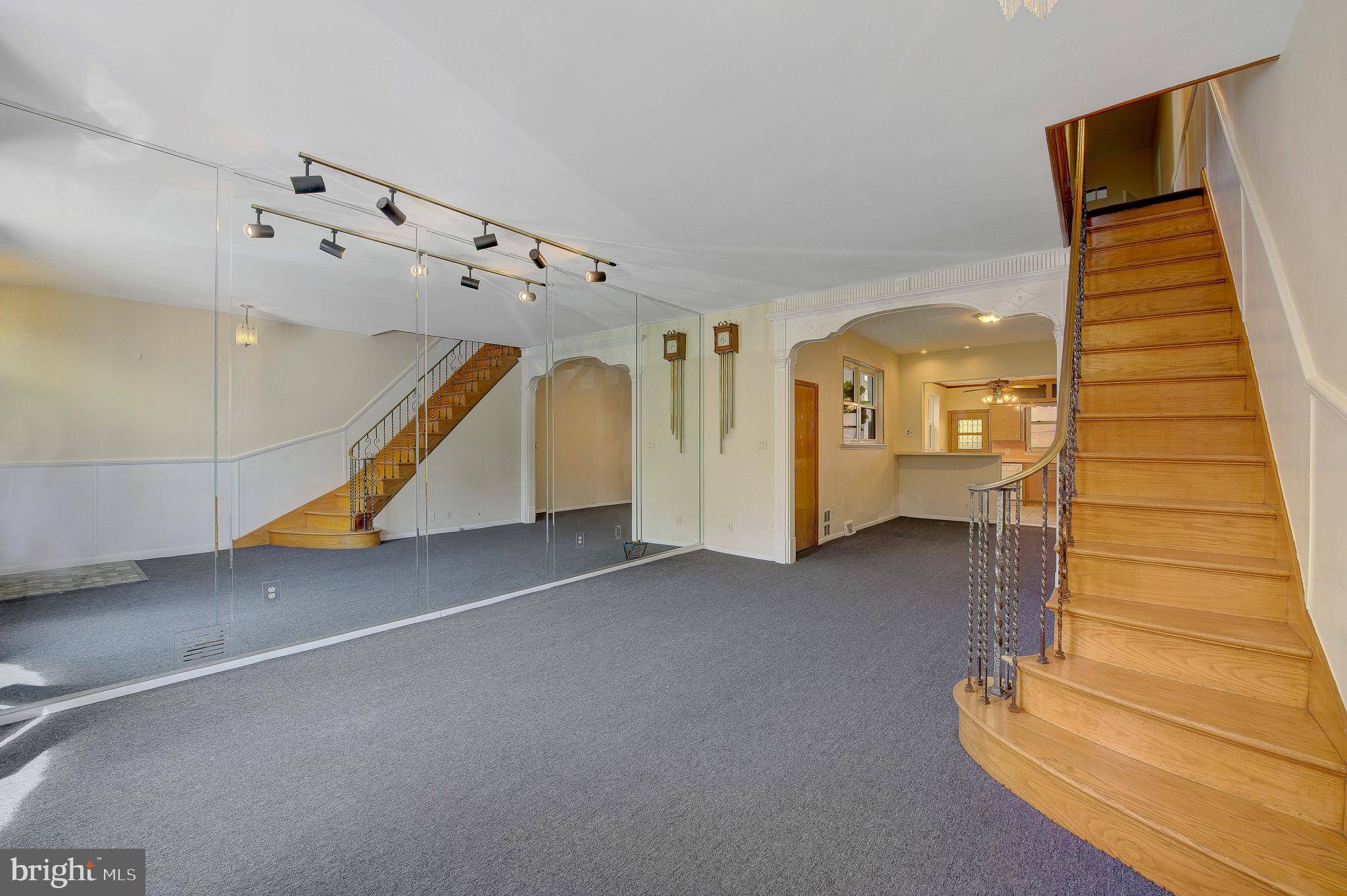 Philadelphia, PA 19145,1603 W RITNER ST