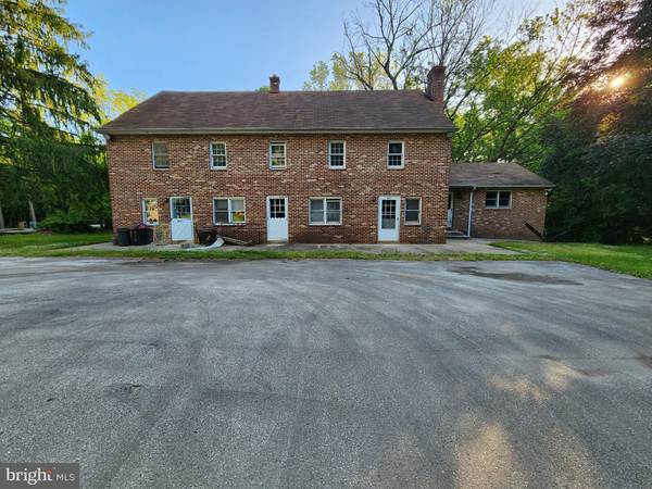 427 VALLEYBROOK RD, Garnet Valley, PA 19060