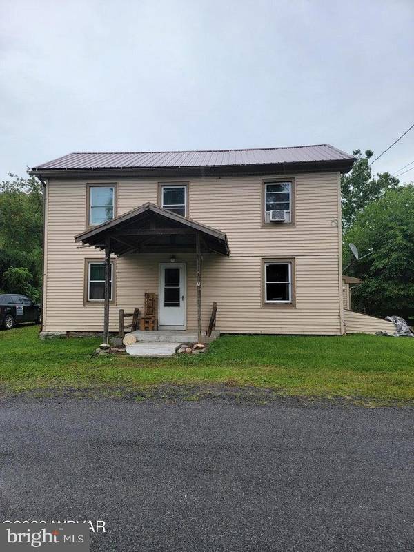 10 MALLARD ST, Mill Hall, PA 17751