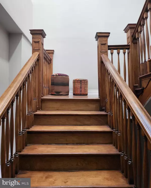 Baltimore, MD 21217,2012 MOUNT ROYAL TER #4