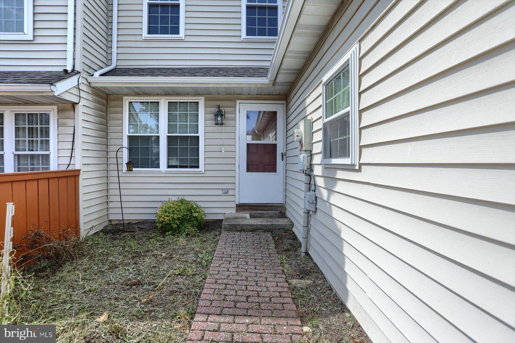 Lancaster, PA 17601,104 WINDING HILL DR