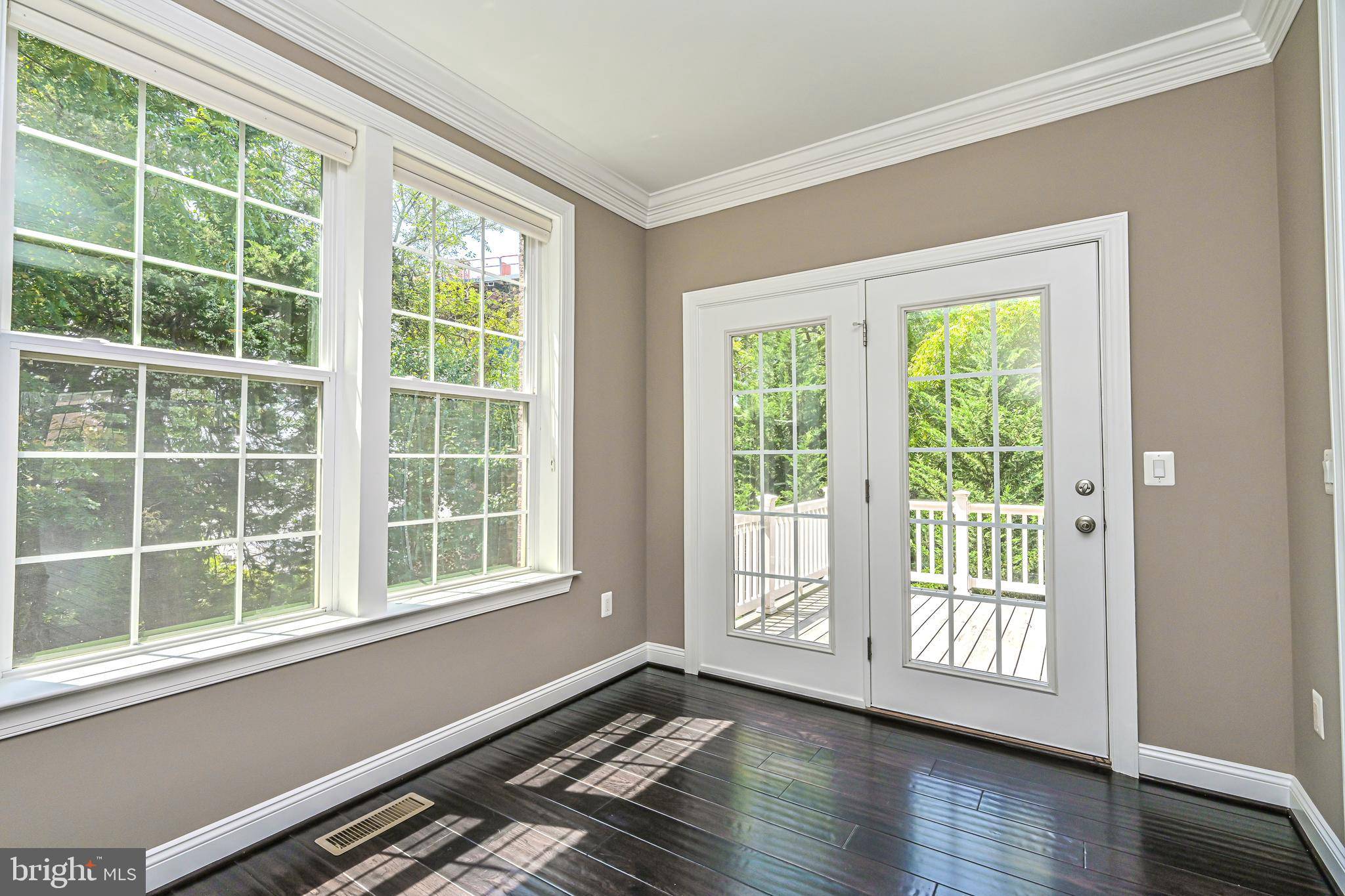 Fairfax, VA 22030,10611 ROYAL MEWS