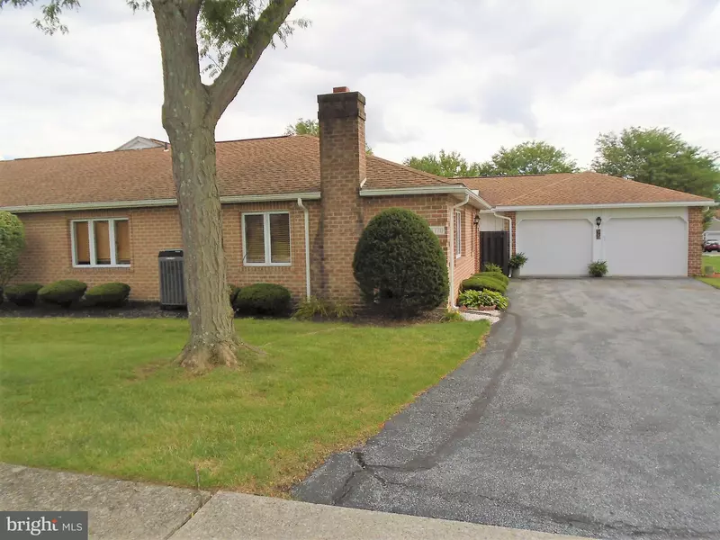 5770 TAVISTOCK LN, Macungie, PA 18062