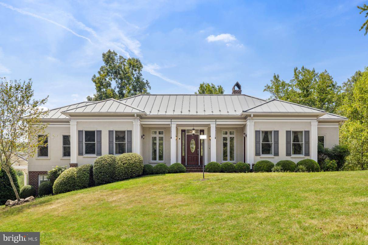 12147 MOSS HOLLOW RD, Markham, VA 22643