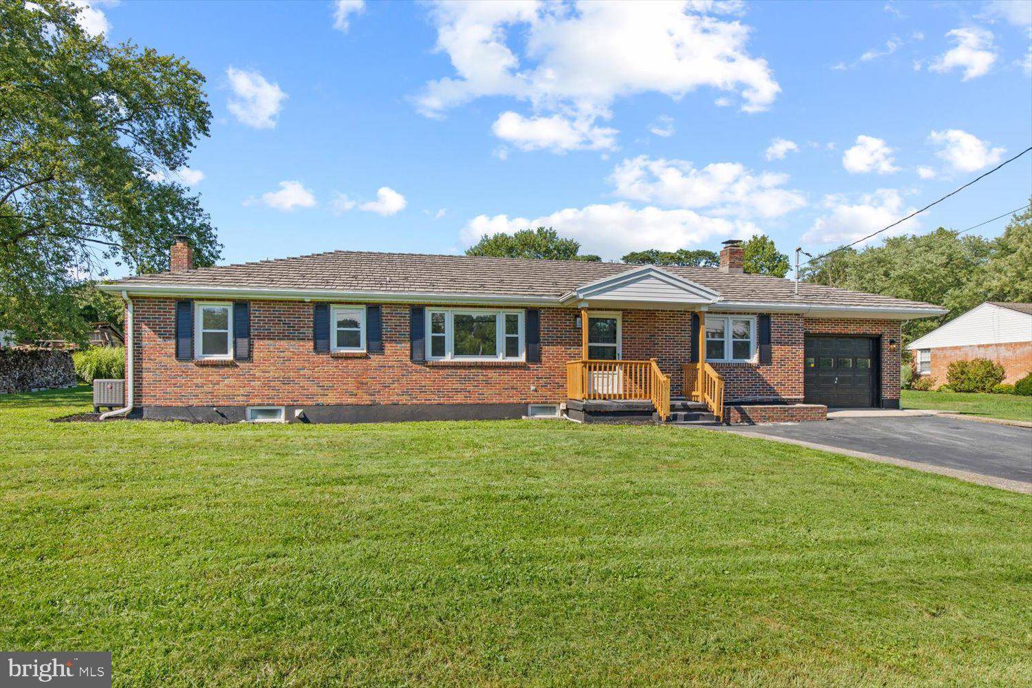 400 PLEASANT VIEW RD, Hummelstown, PA 17036