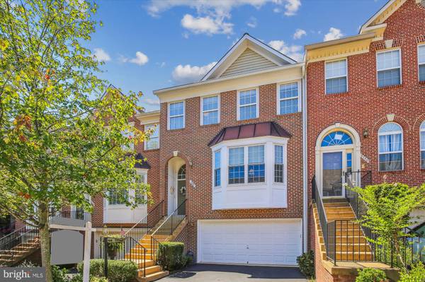 5752 GOVERNORS POND CIR, Alexandria, VA 22310