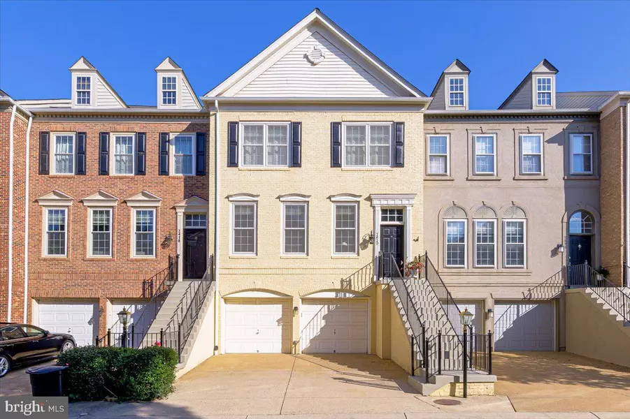 2420 GRETTER PL, Alexandria, VA 22311