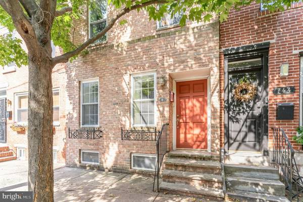 746 S MARTIN ST, Philadelphia, PA 19146