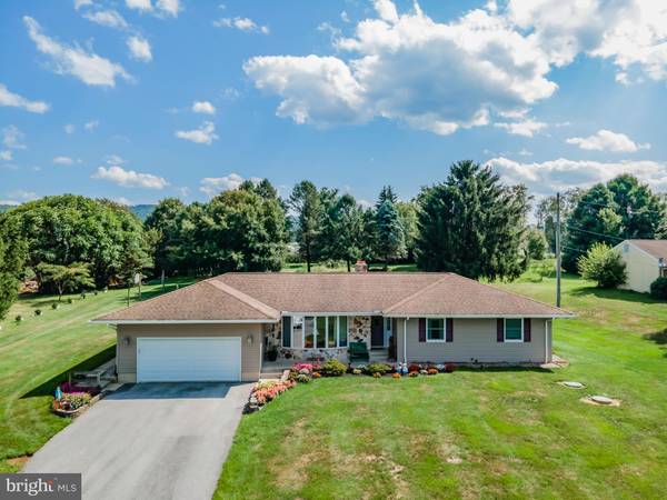 2266 PINE RD, Newville, PA 17241