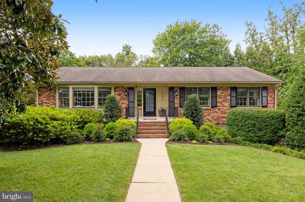 1542 DAHLIA CT, Mclean, VA 22101