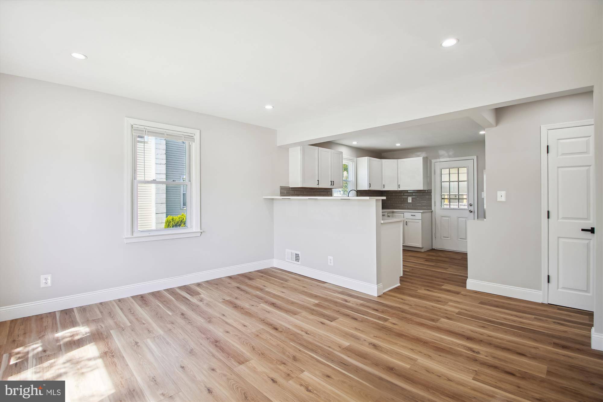 Glen Burnie, MD 21060,8 CHESTER CIR