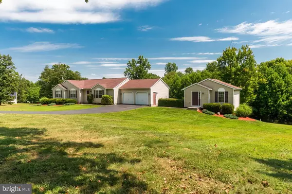 124 ALPENGLOW, Hedgesville, WV 25427