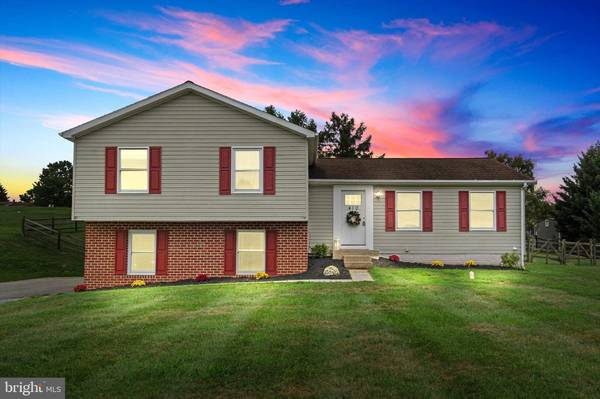 410 SHORBS HILL RD, Hanover, PA 17331