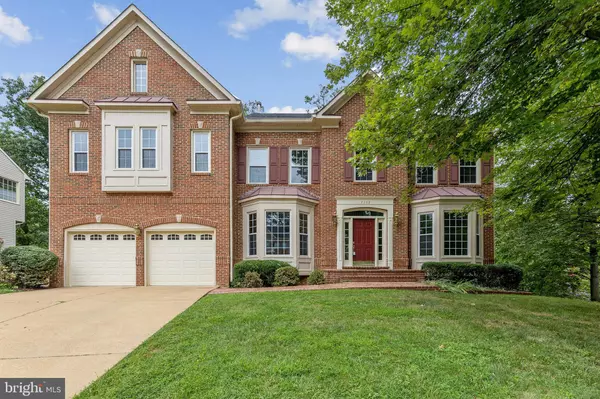 Annandale, VA 22003,7302 IVYCREST PL