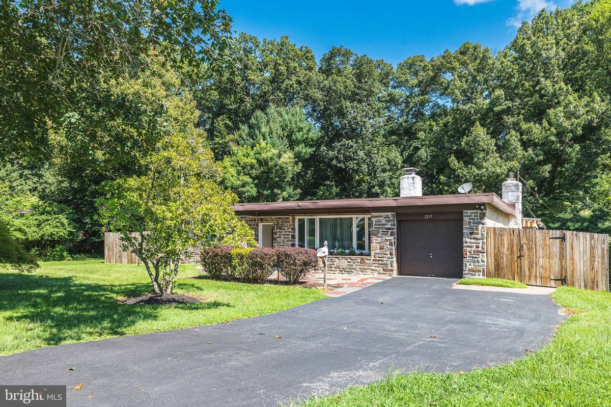 Broomall, PA 19008,2215 WINDSOR CIR